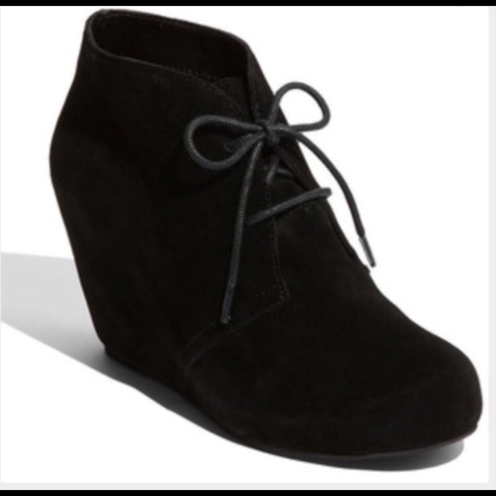 Dolce Vita Black platform booties